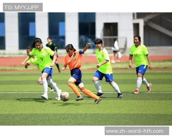 足球姐妹莎的梦想之旅在绿茵场上绽放光彩与友谊的力量 足球姐妹莎的梦想之旅在绿茵场上绽放光彩与友谊的力量